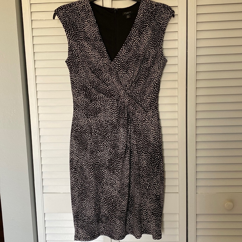 Ann Taylor Black & White Sleeveless Dress - Size 4P